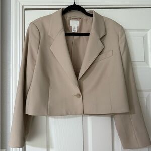 H&M Light Beige Cropped Blazer